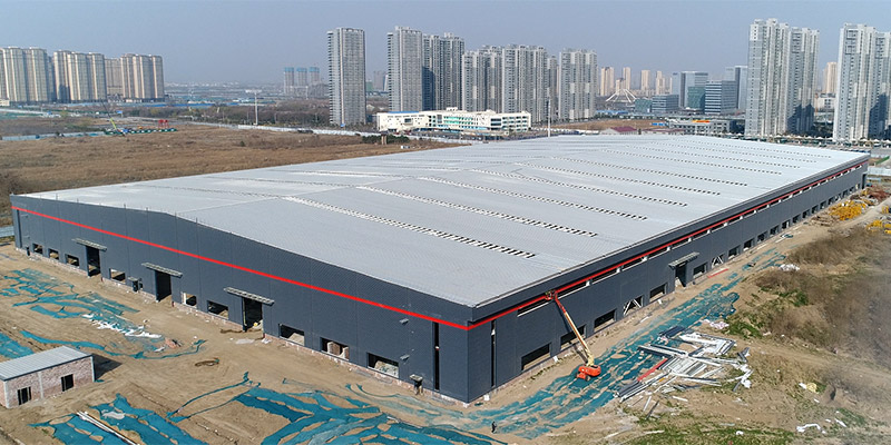 南宫NG28钢结构厂房外墙施工进度跟进