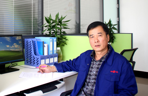 【南宫NG28人物】随刘绍清看南宫NG28金牌装置效劳